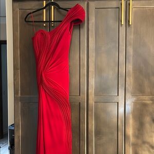 Elegant One-Shoulder Red Dress